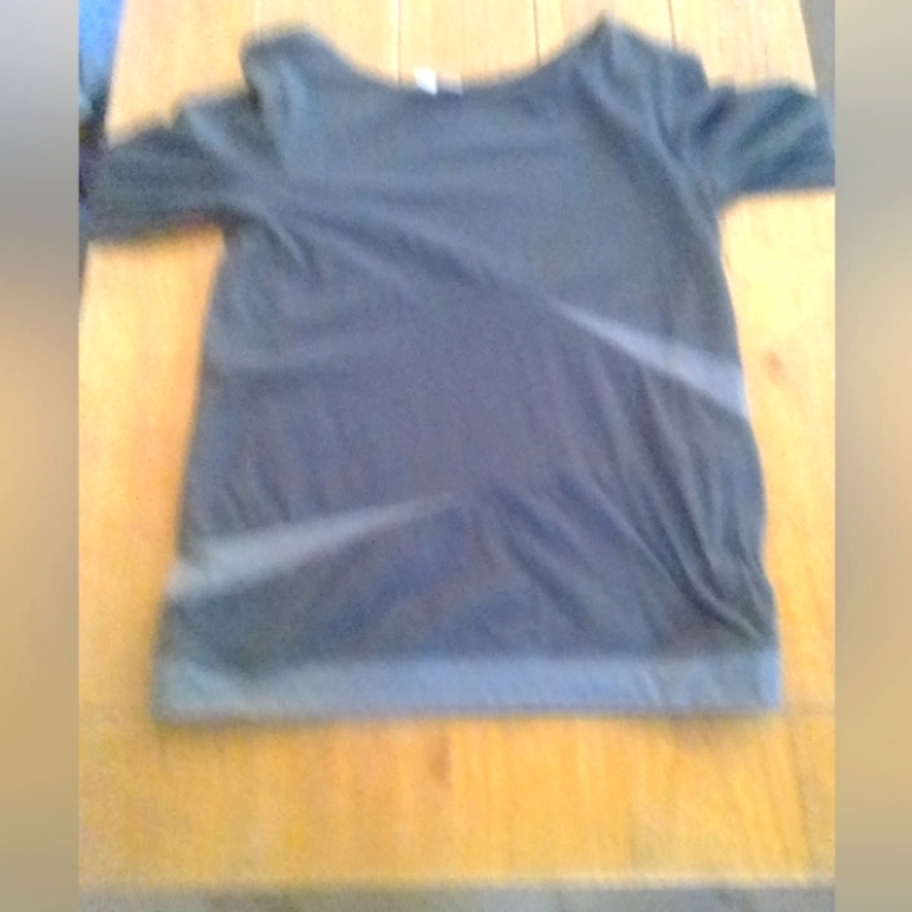 Long sleeve shirt.